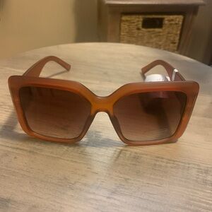 Stylish Brown Sunglasses Nicole Miller